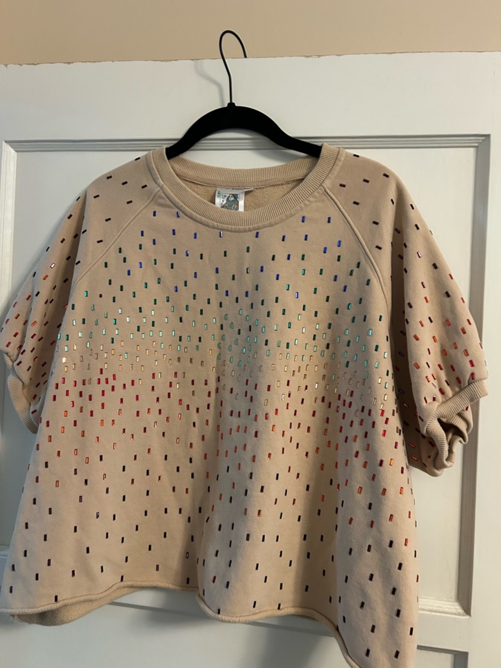 EUC Queen of Sparkles scattered rhinestone top, L